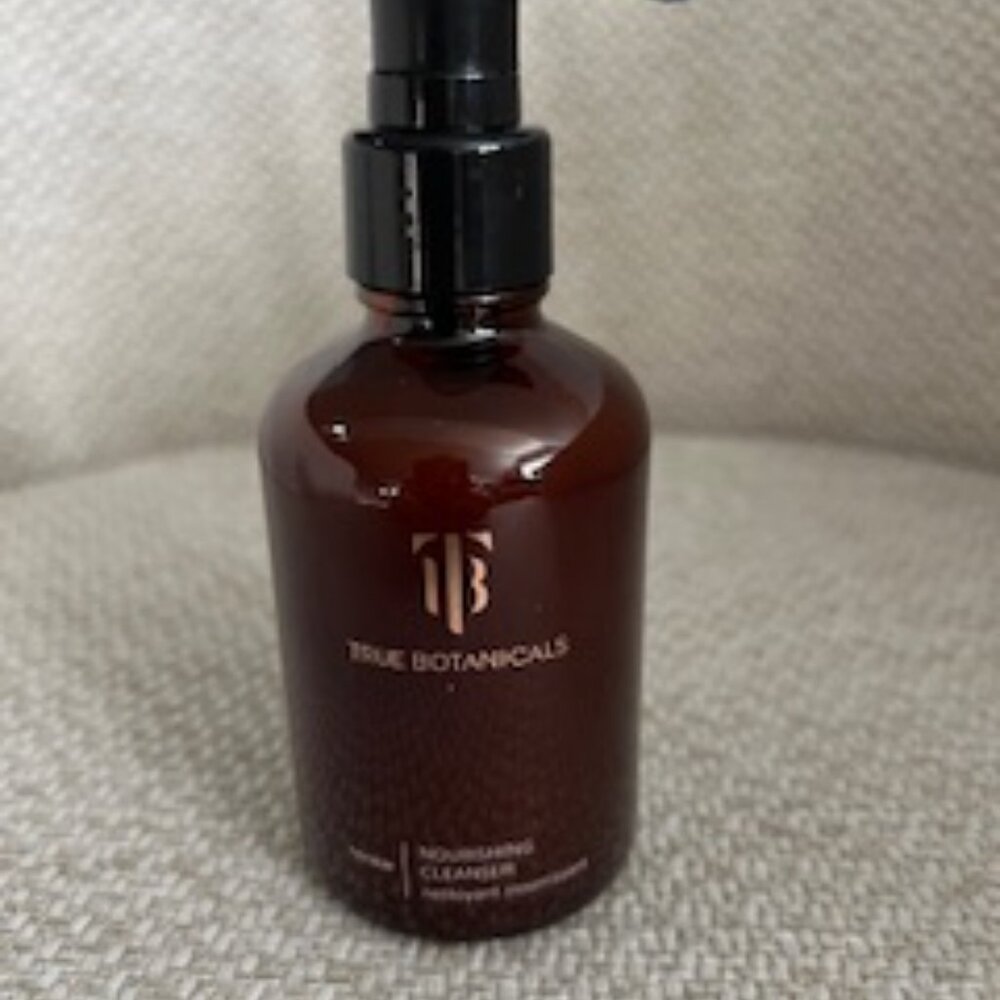 NWT True Botanicals Nourishing Cleanser-4 Fl oz-full size with box